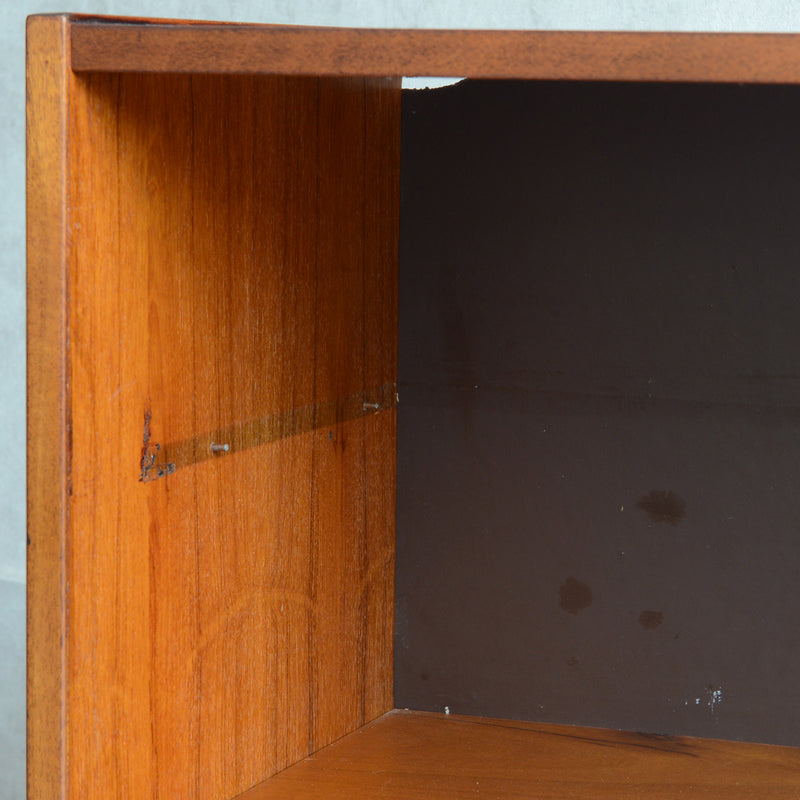 デンマーク ヴィンテージ　チーク ガラスキャビネット 5-14