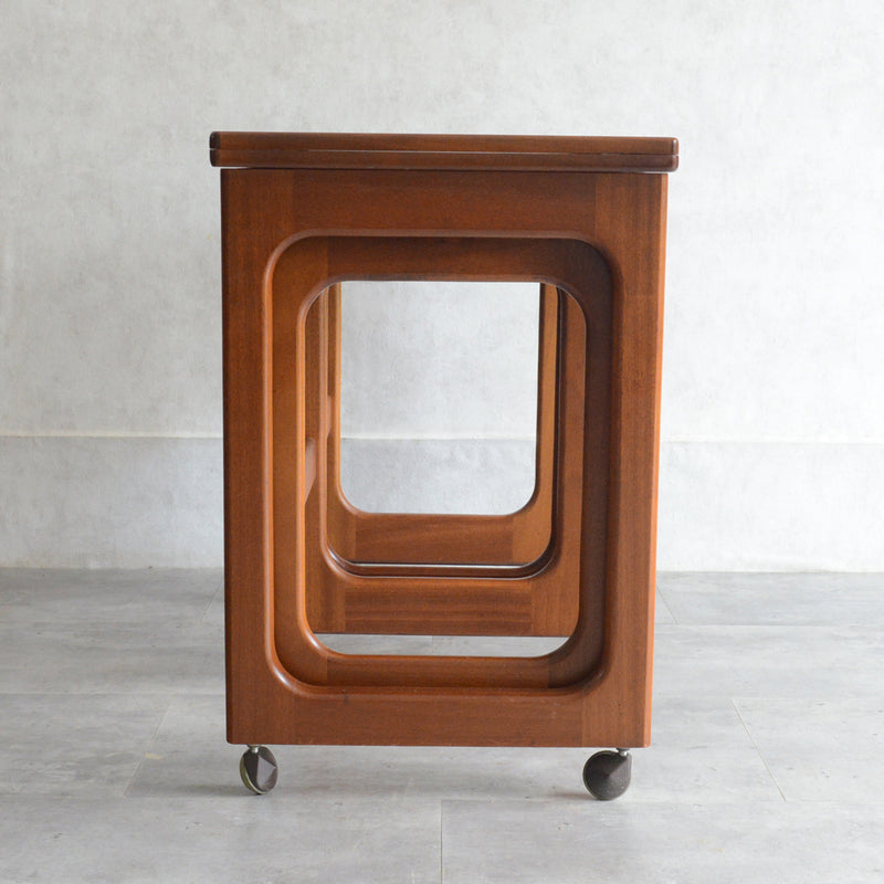 A.H.McINTOSHマッキントッシュ　ネストテーブル16（拡張天板）