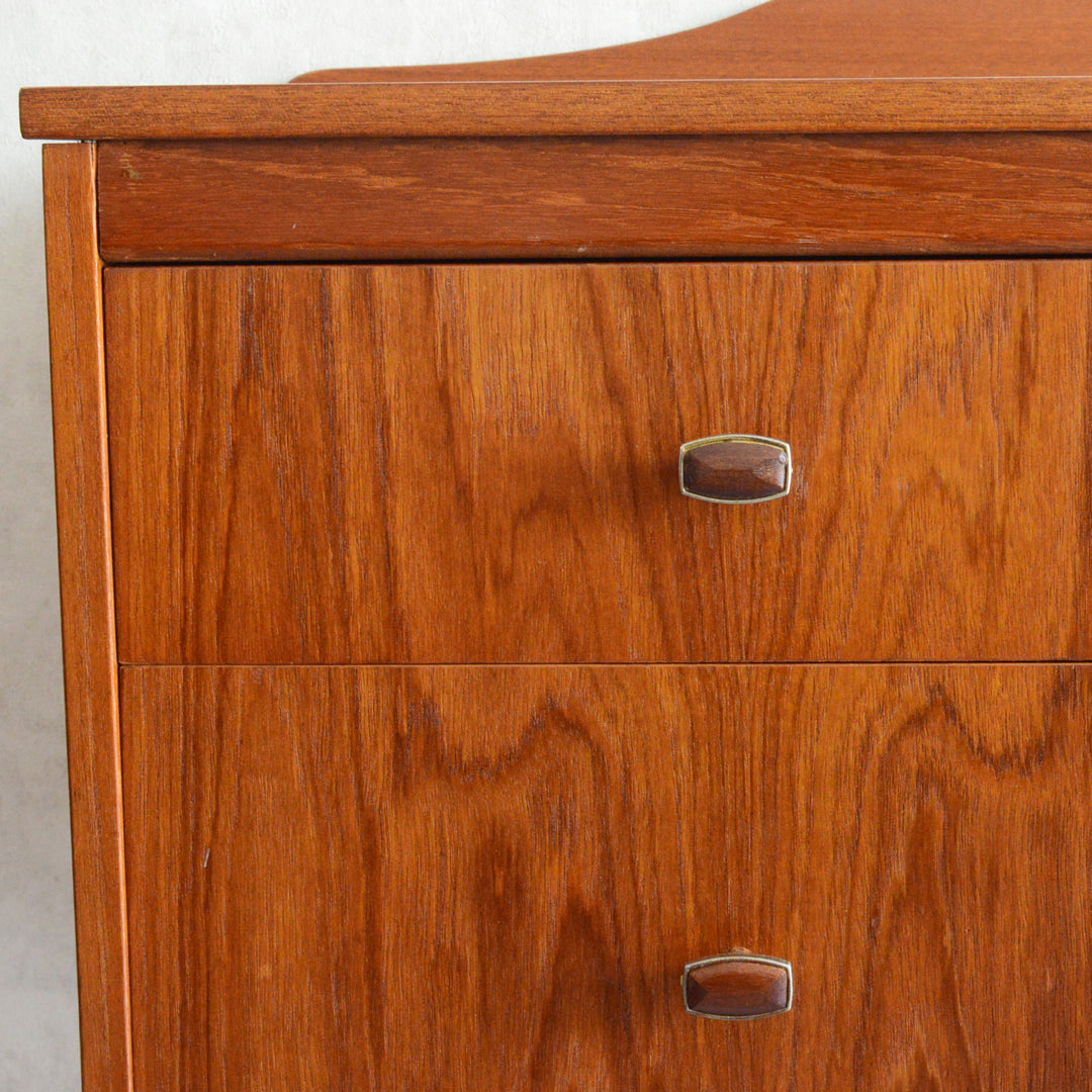 ミッドセンチュリー ヴィンテージ　 ショートサイドボード 66(天板剝離再塗装済）