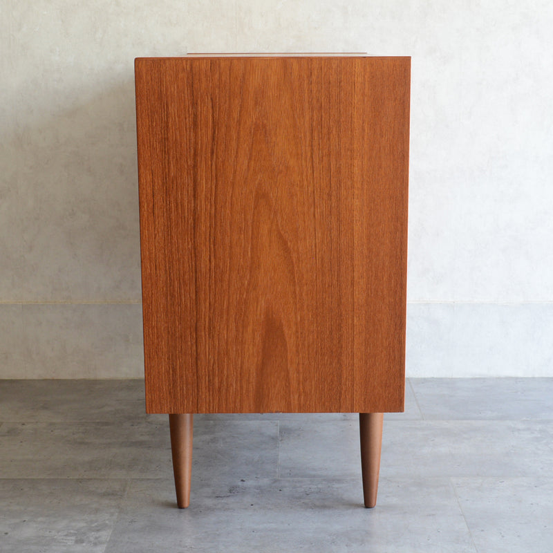 デンマークヴィンテージ  抽斗付キャビネット 3-40  (オイル仕上）