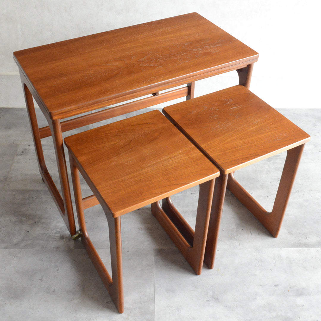 M’s　ヴィンテージ ハーフラウンド テーブル 剥離 TABLE