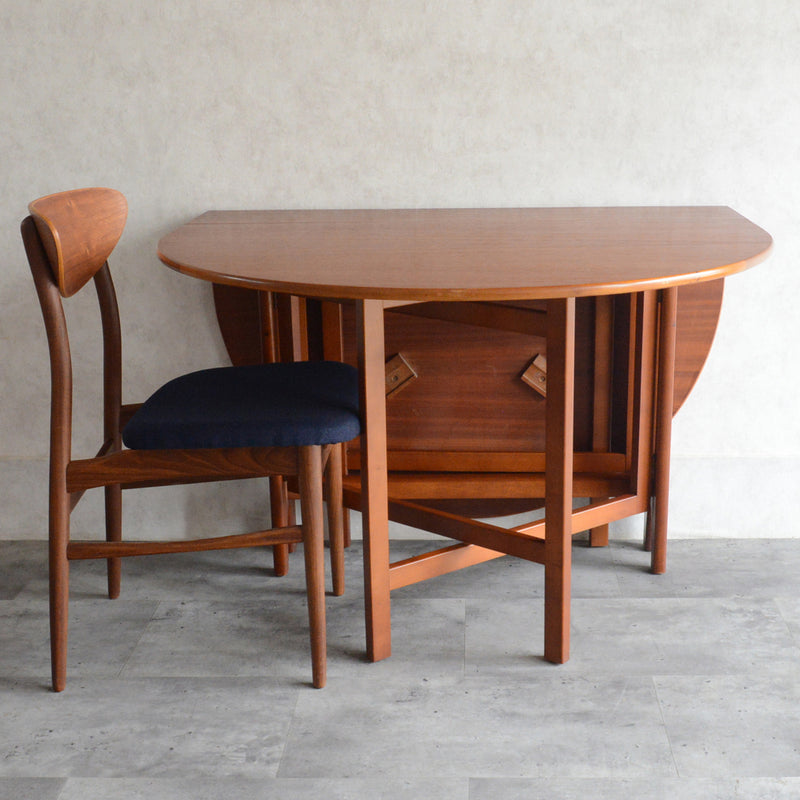 Jentique ジェンティーク　ゲートレッグテーブル 51（オーバル）