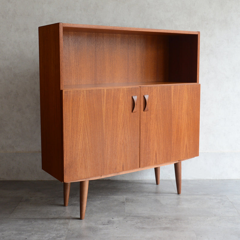 デンマーク ヴィンテージ 2段シェルフ 5-37（木扉付）