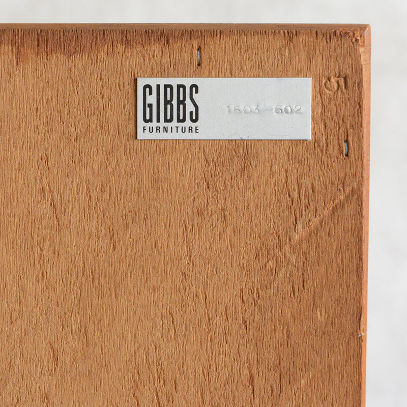 Herbert E. Gibbs　 ガラスキャビネット 53 (ヘアピンレッグ）