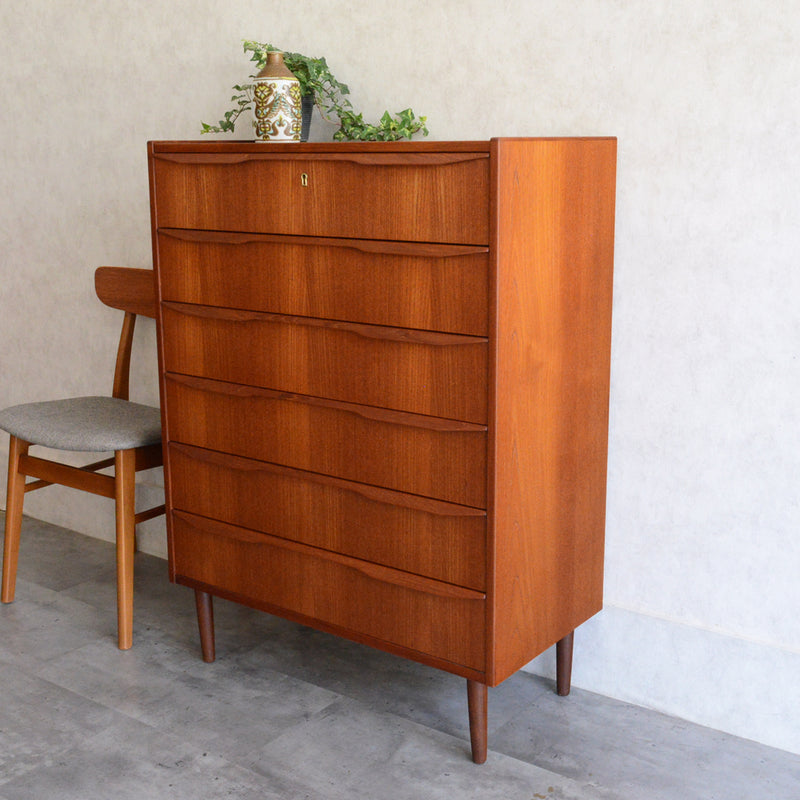 デンマークヴィンテージ  チーク 6段 チェスト 鍵付 C-4