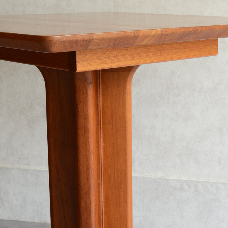 北欧ヴィンテージ　チークダイニングテーブル（天板剥離再塗装済）