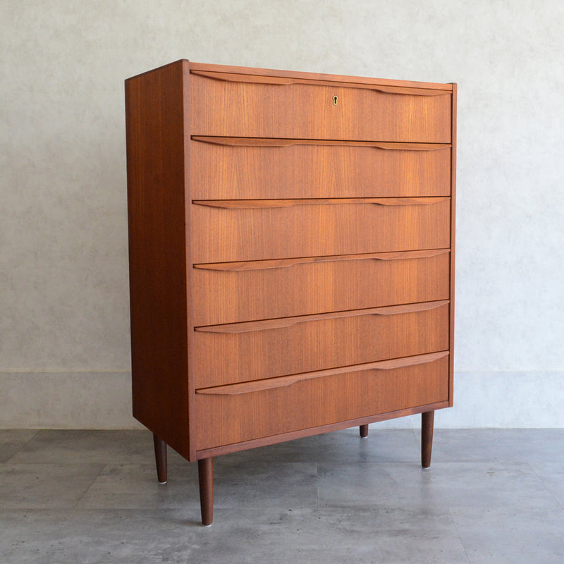 デンマークヴィンテージ  チーク 6段 チェスト 鍵付 C-4