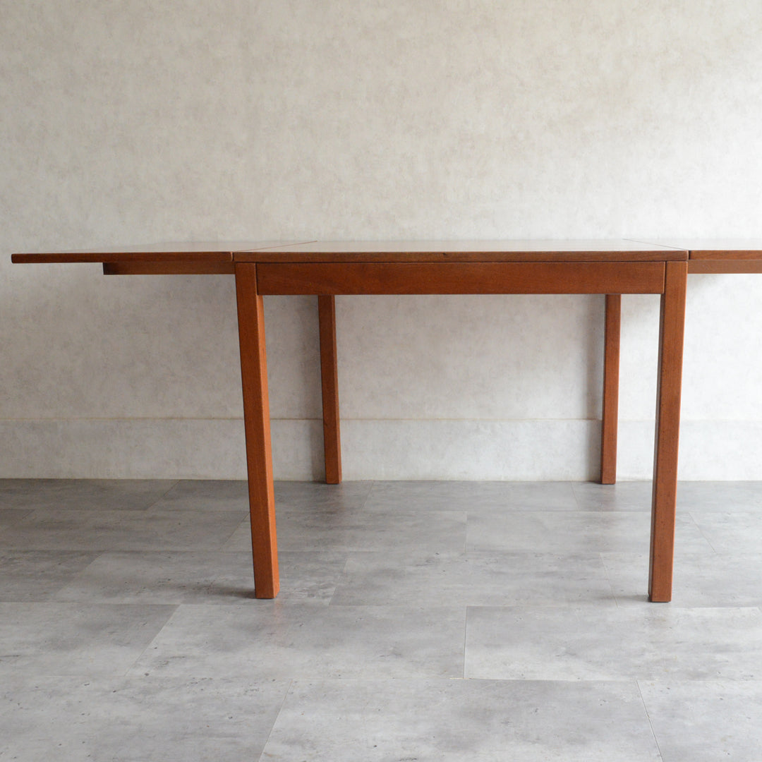 デンマーク Henning Kjaernulf へニング・ケアヌルフバタフライ