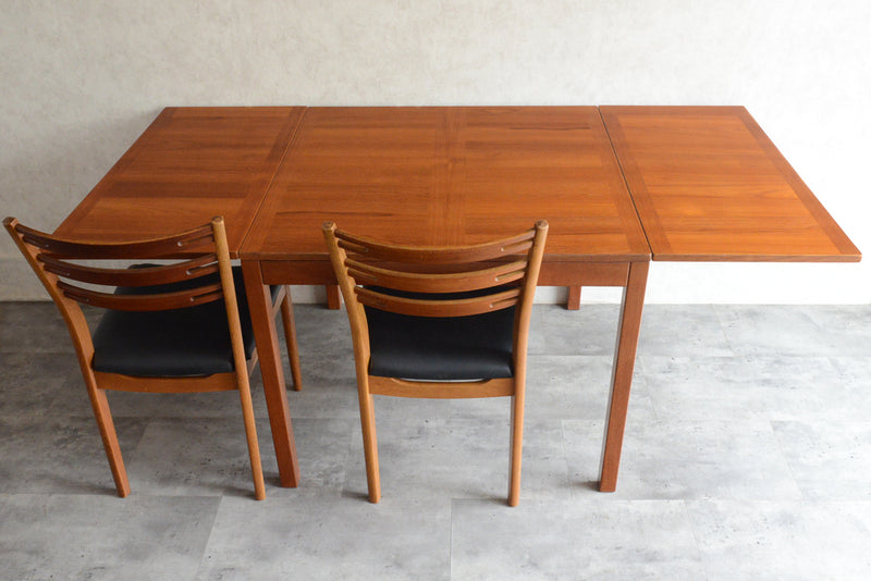 デンマーク Henning Kjaernulf へニング・ケアヌルフバタフライダイニングテーブル8-66