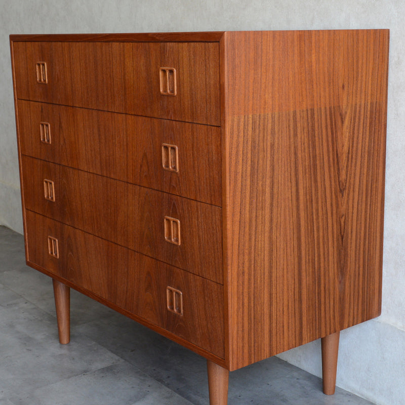 M様ご見学予約品 デンマーク ヴィンテージ  チークチェスト 4段　3-39