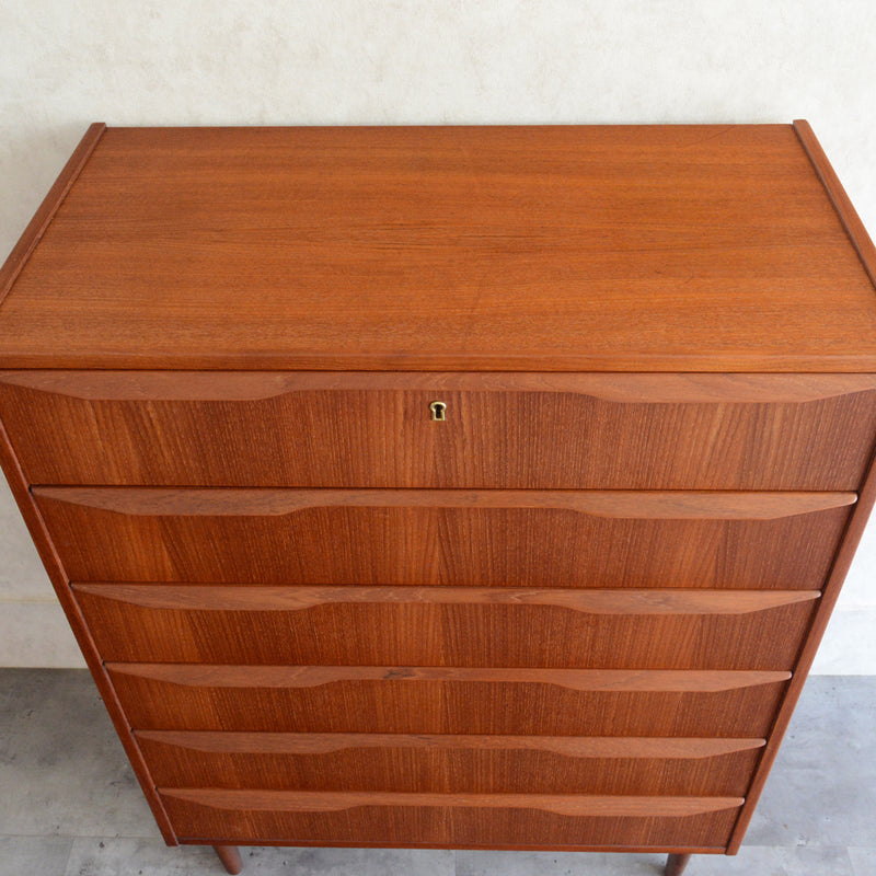 デンマークヴィンテージ  チーク 6段 チェスト 鍵付 C-4