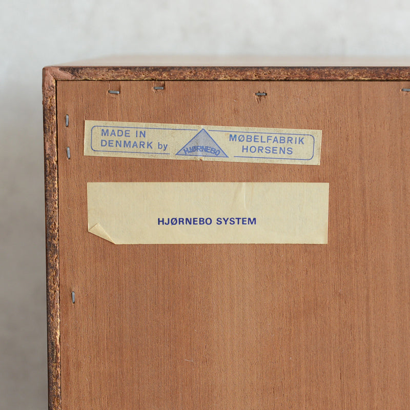 M様ご見学予約品 デンマーク ヴィンテージ  チークチェスト 4段　3-39