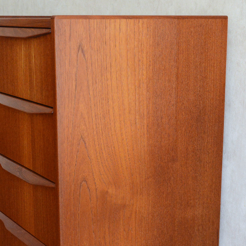 デンマークヴィンテージ  チーク 6段 チェスト 鍵付 C-4