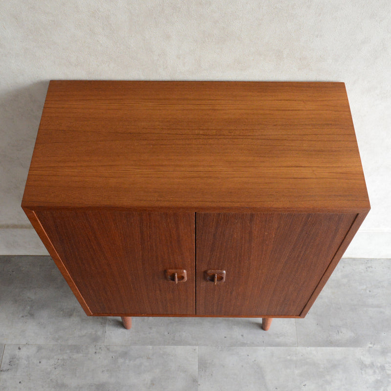 domino Mobler キャビネット5-162