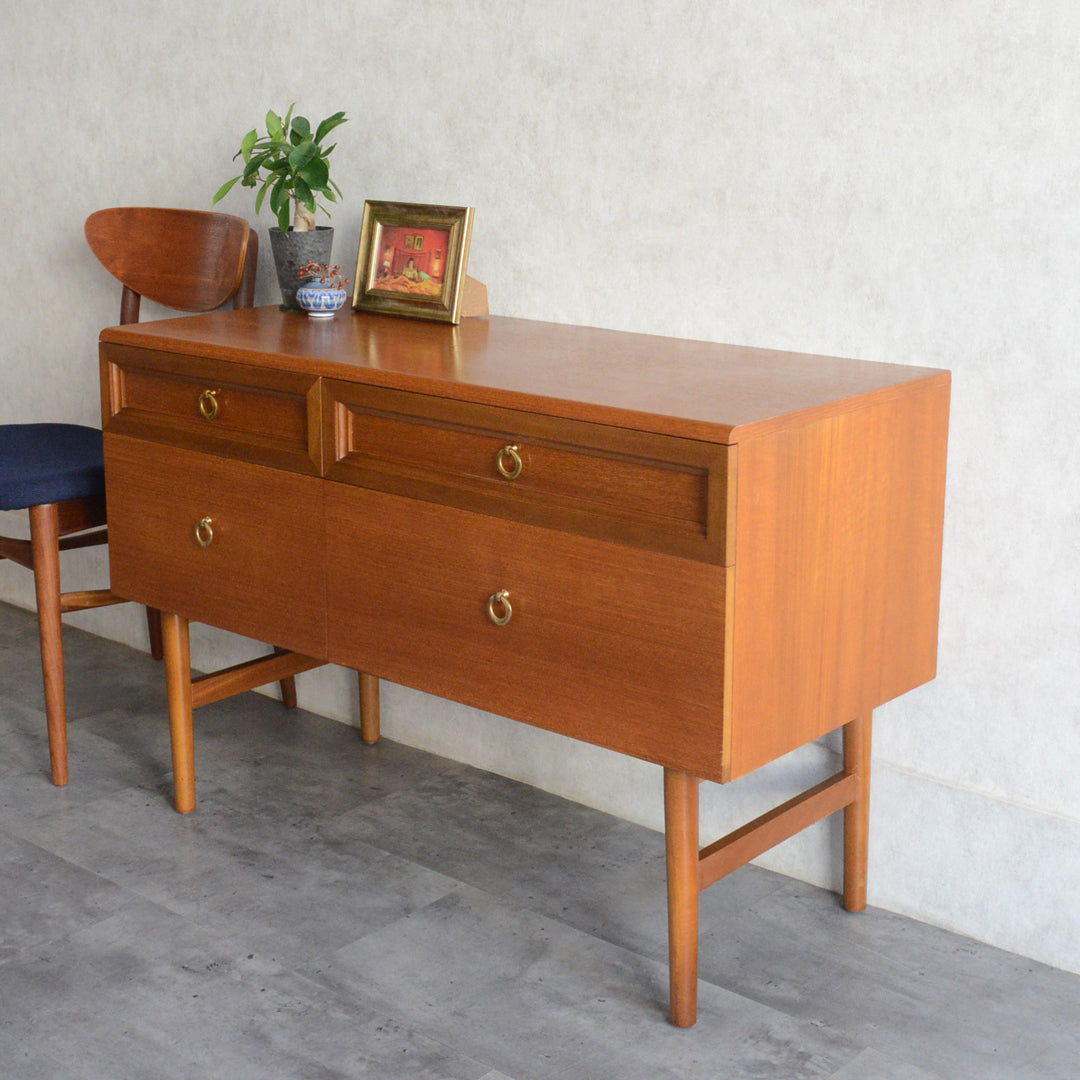 ミッドセンンチュリー ヴィンテージ チーク キャビネット 12