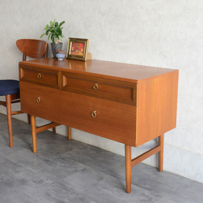 ミッドセンンチュリー ヴィンテージ チーク キャビネット 12