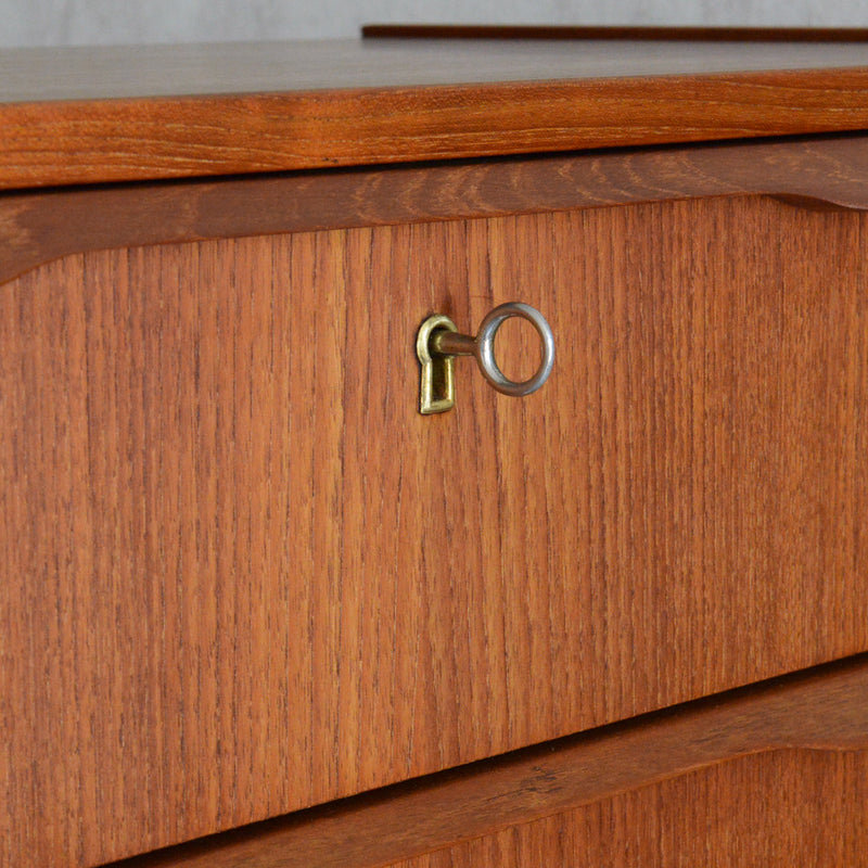 デンマークヴィンテージ  チーク 6段 チェスト 鍵付 C-4