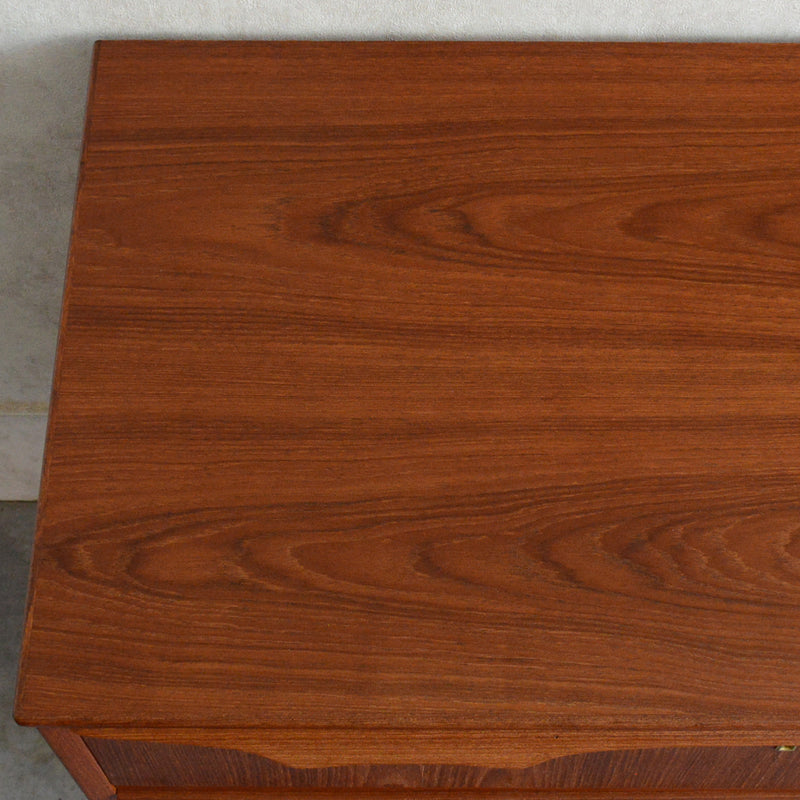 デンマーク ヴィンテージ  チーク ３段チェスト 5-62