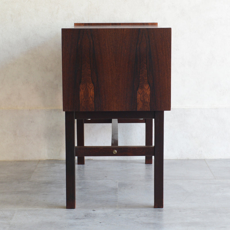 デンマーク  ローズウッド 2段チェスト 5-20