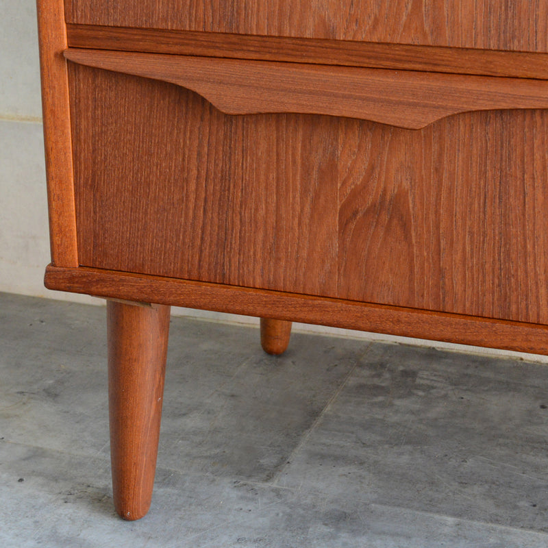 デンマーク ヴィンテージ  チーク ３段チェスト 5-62