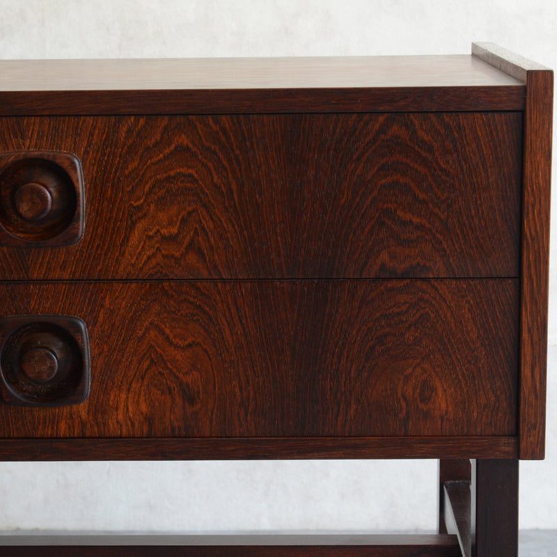 デンマーク  ローズウッド 2段チェスト 5-20