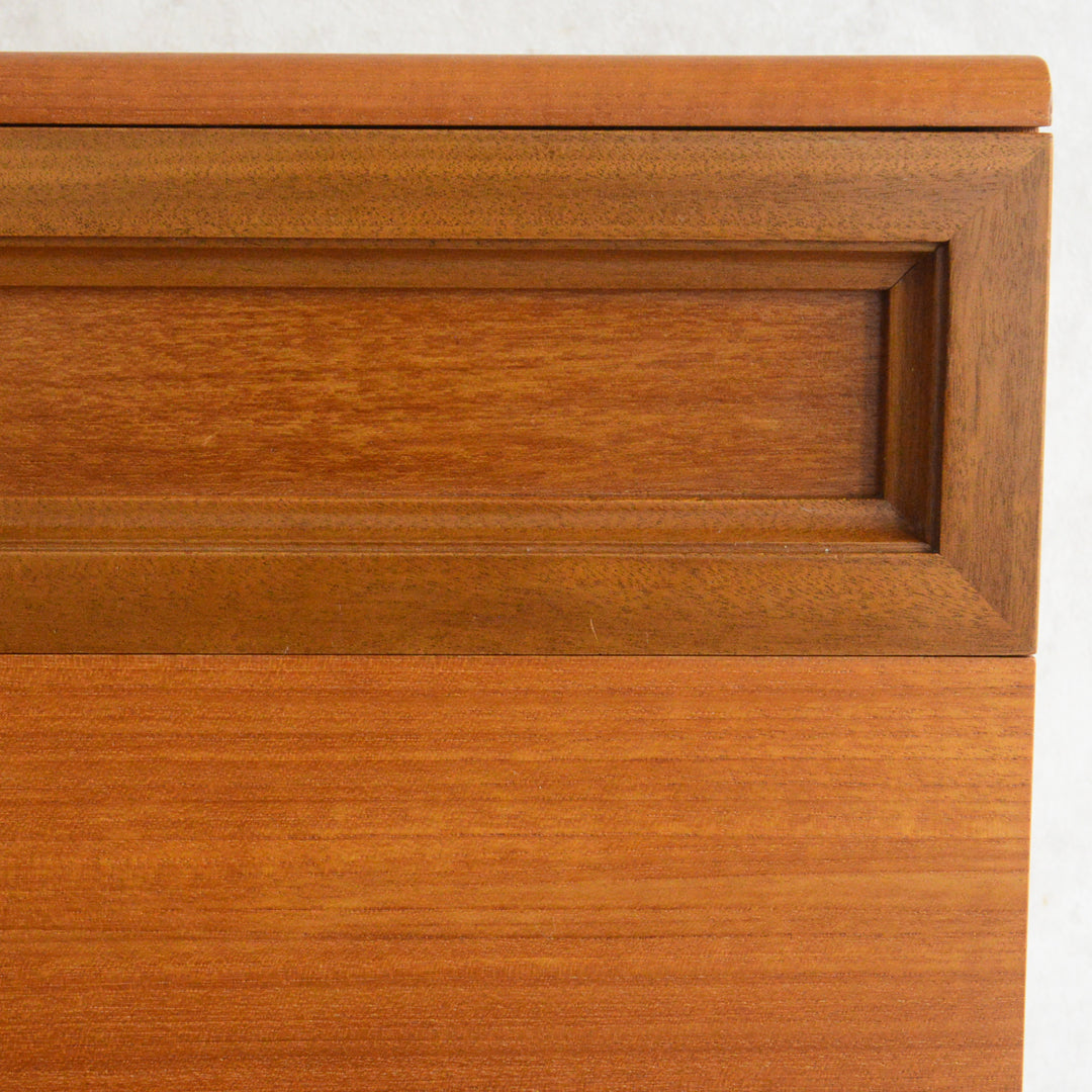 ミッドセンンチュリー ヴィンテージ チーク キャビネット 12