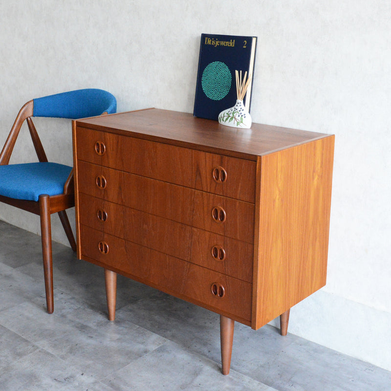 デンマーク ヴィンテージ  チーク 4段チェスト 5-64