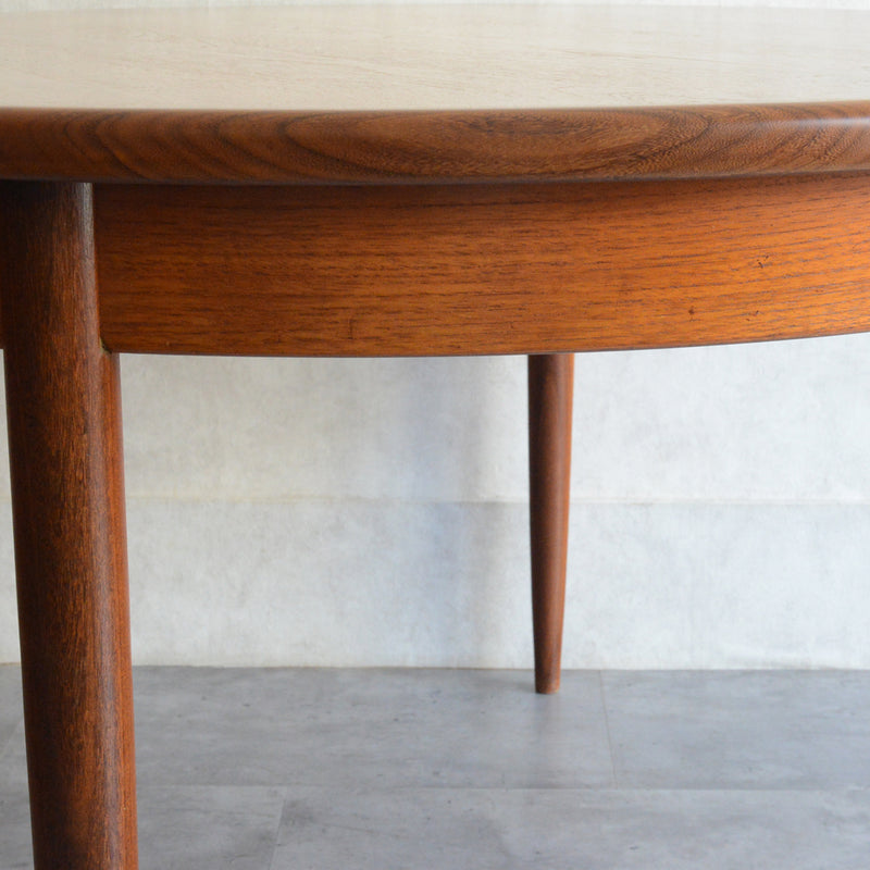 G-PLAN ジープラン  エクステンション ラウンドテーブル 101 (天板剥離再塗装）