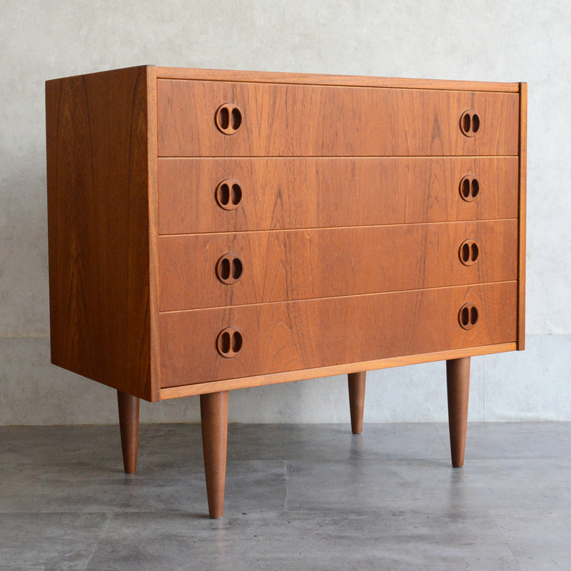 デンマーク ヴィンテージ  チーク 4段チェスト 5-64