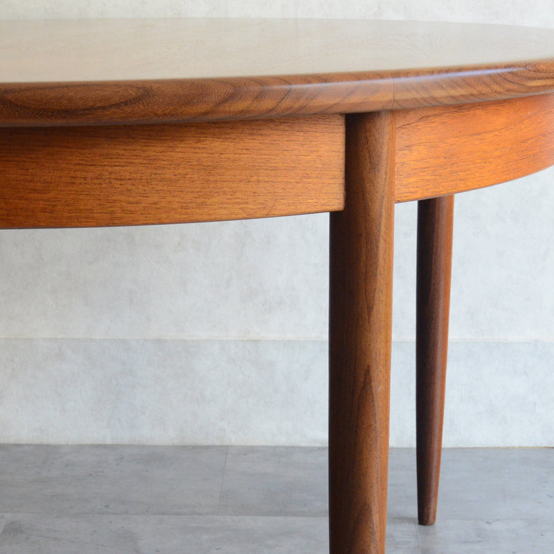 G-PLAN ジープラン  エクステンション ラウンドテーブル 101 (天板剥離再塗装）