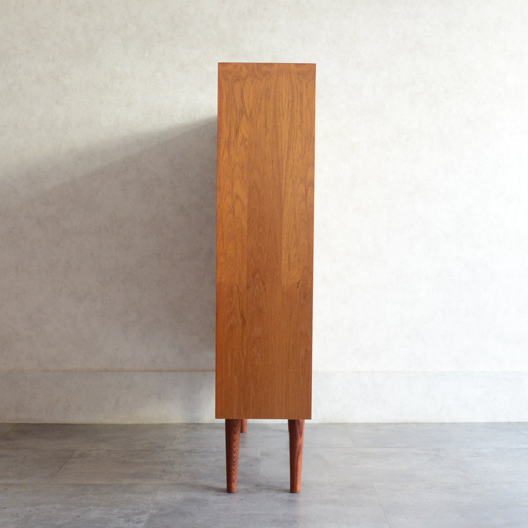 デンマーク ヴィンテージ Farso Mobelfabrik 木扉付シェルフ(3段）5-153