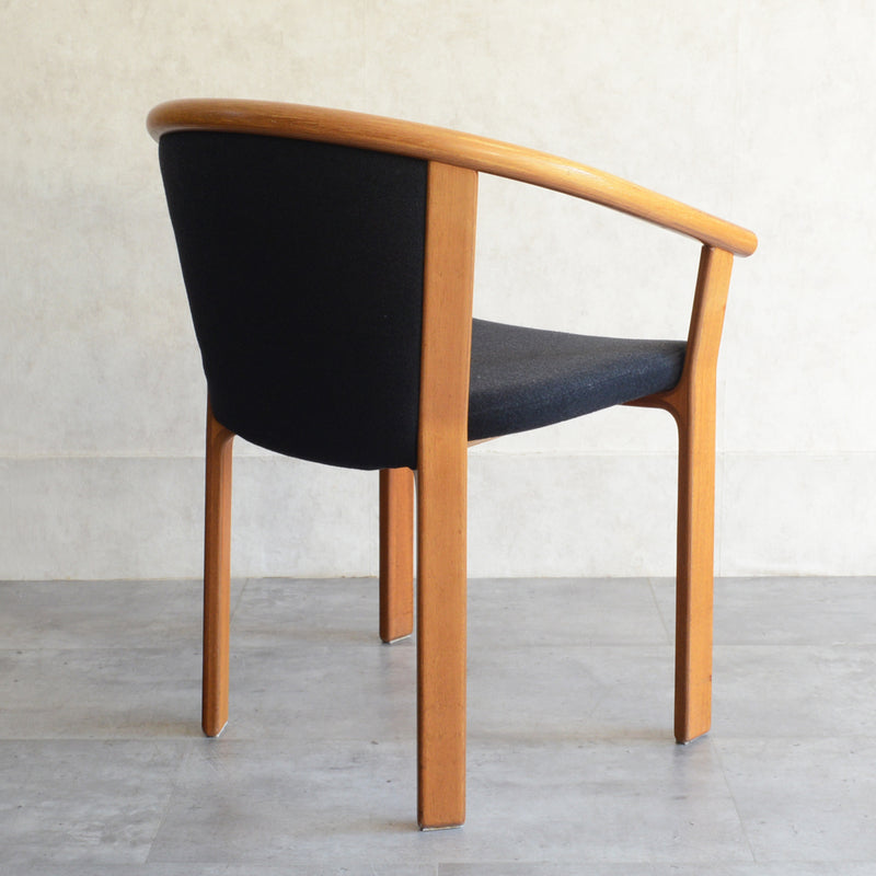 O様見学予約商品　デンマーク ヴィンテージ　MUGNUS OLESEN  アームチェア5-21