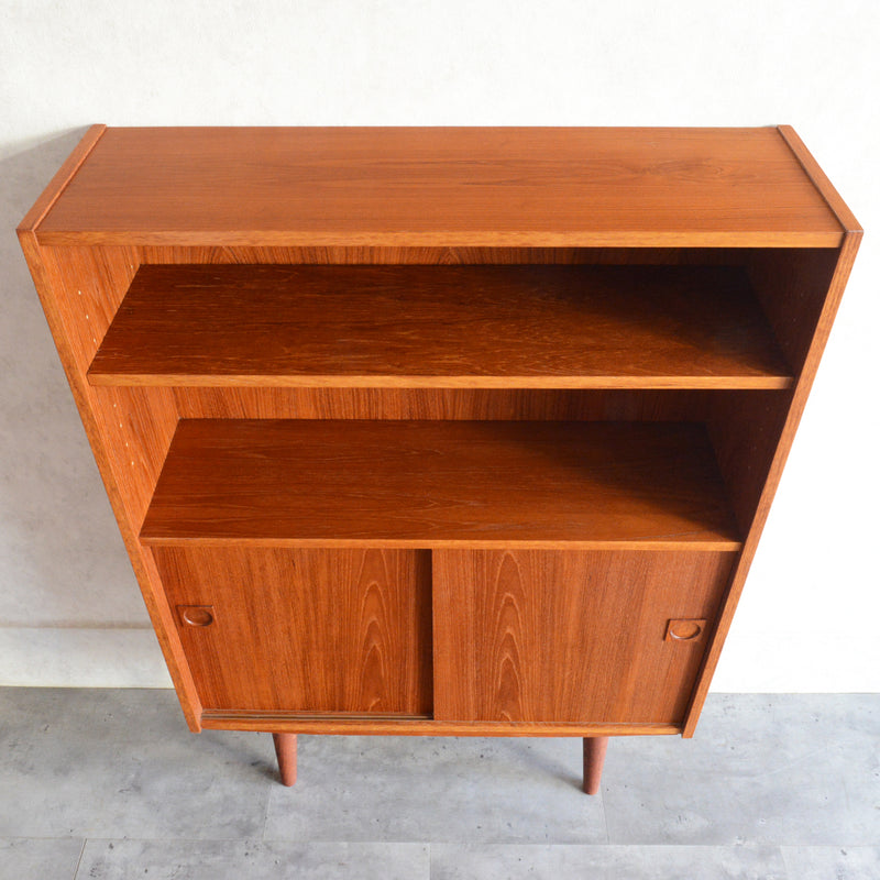 デンマーク ヴィンテージ Farso Mobelfabrik 木扉付シェルフ(3段）5-153