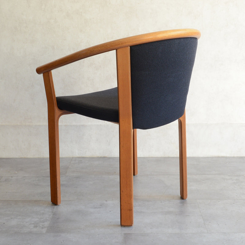 O様見学予約商品　デンマーク ヴィンテージ　MUGNUS OLESEN  アームチェア5-21