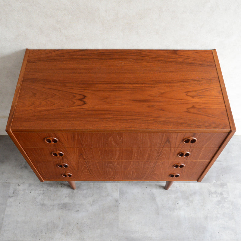 デンマーク ヴィンテージ  チーク 4段チェスト 5-64