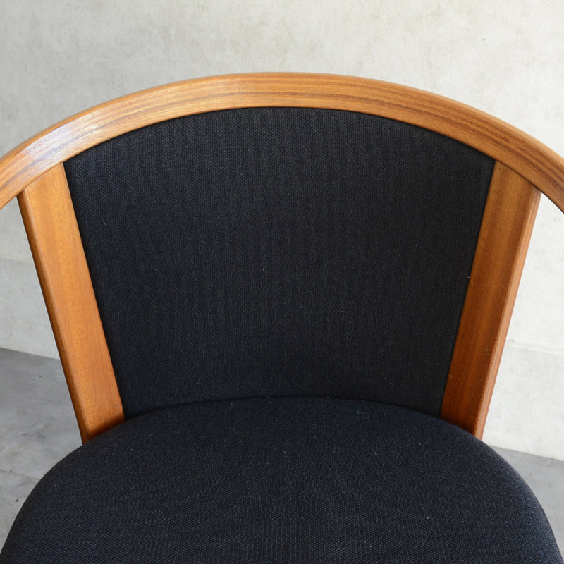 O様見学予約商品　デンマーク ヴィンテージ　MUGNUS OLESEN  アームチェア5-21