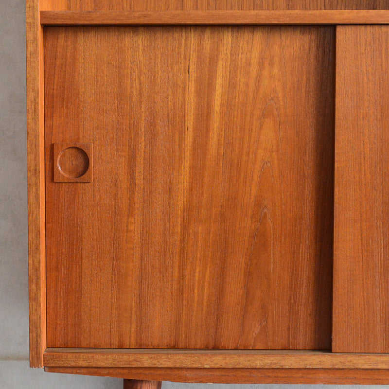 デンマーク ヴィンテージ Farso Mobelfabrik 木扉付シェルフ(3段）5-153