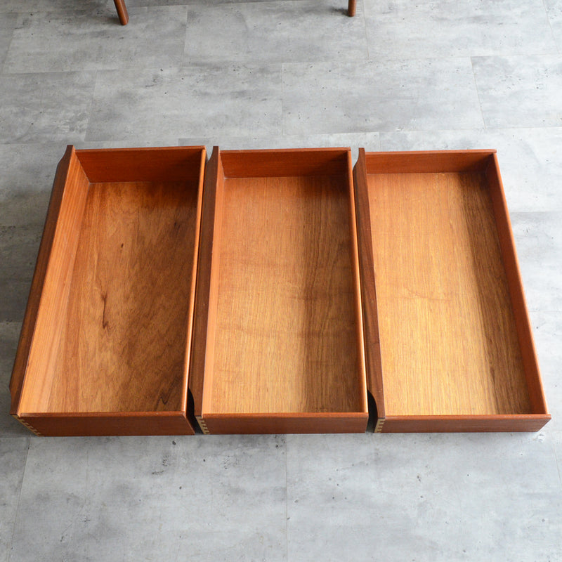 ミッドセンチュリー ヴィンテージ ビューロー 22