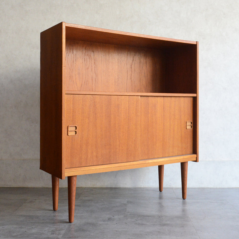 デンマーク ヴィンテージ チーク シェルフ (扉付）8-29