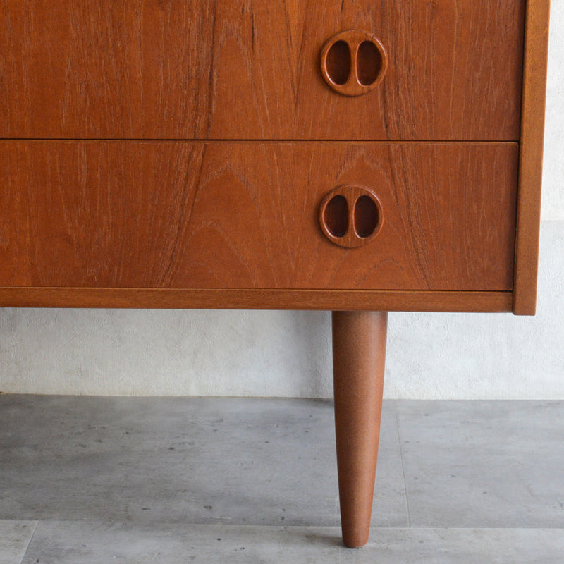 デンマーク ヴィンテージ  チーク 4段チェスト 5-64