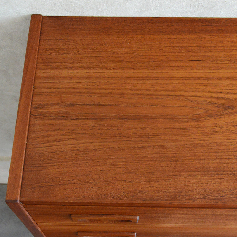 デンマークヴィンテージ  チーク５段スモールチェスト D-７