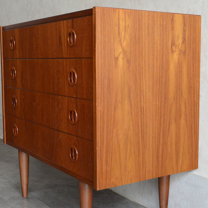 デンマーク ヴィンテージ  チーク 4段チェスト 5-64