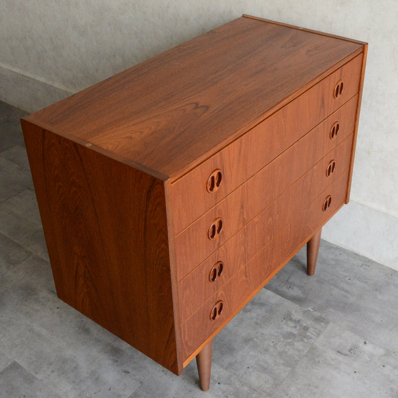 デンマーク ヴィンテージ  チーク 4段チェスト 5-64