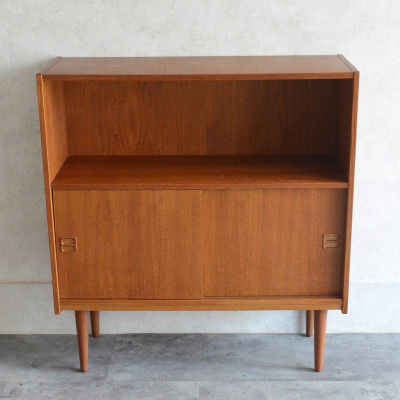 デンマーク ヴィンテージ チーク シェルフ (扉付）8-29