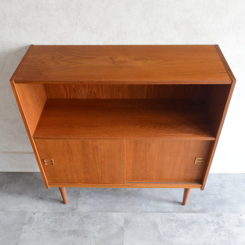 デンマーク ヴィンテージ チーク シェルフ (扉付）8-29