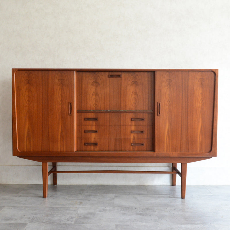 デンマークヴィンテージ チーク＆ローズウッド　サイドボード　P-1