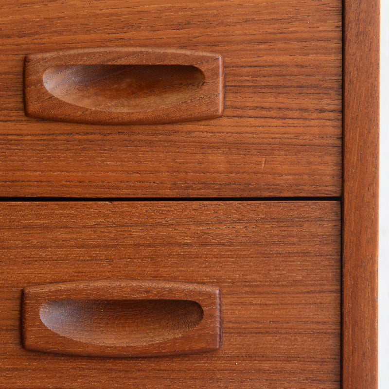 デンマークヴィンテージ  チーク５段スモールチェスト D-７