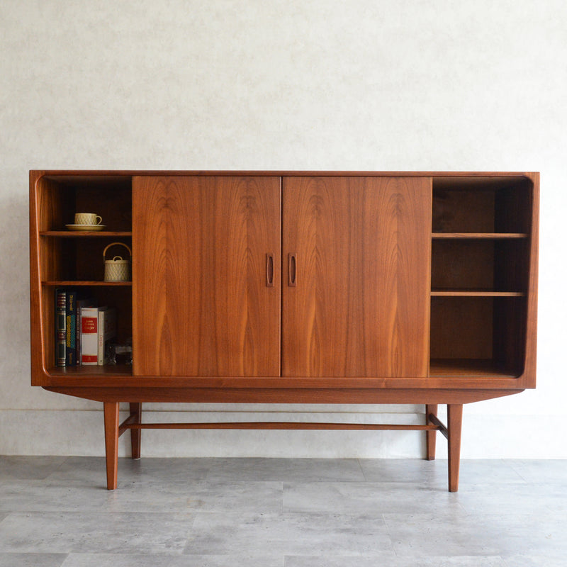デンマークヴィンテージ チーク＆ローズウッド　サイドボード　P-1