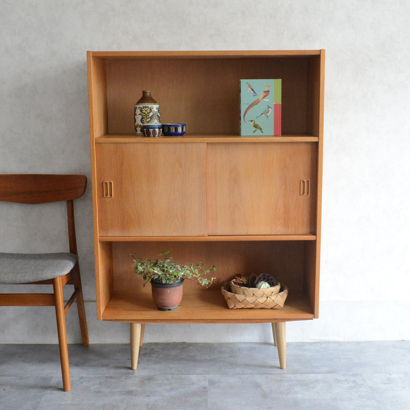 デンマーク ヴィンテージ　オーク シェルフ（木扉付）5-69
