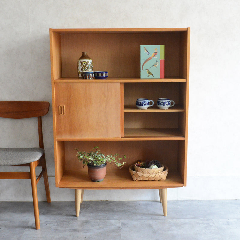 デンマーク ヴィンテージ　オーク シェルフ（木扉付）5-69
